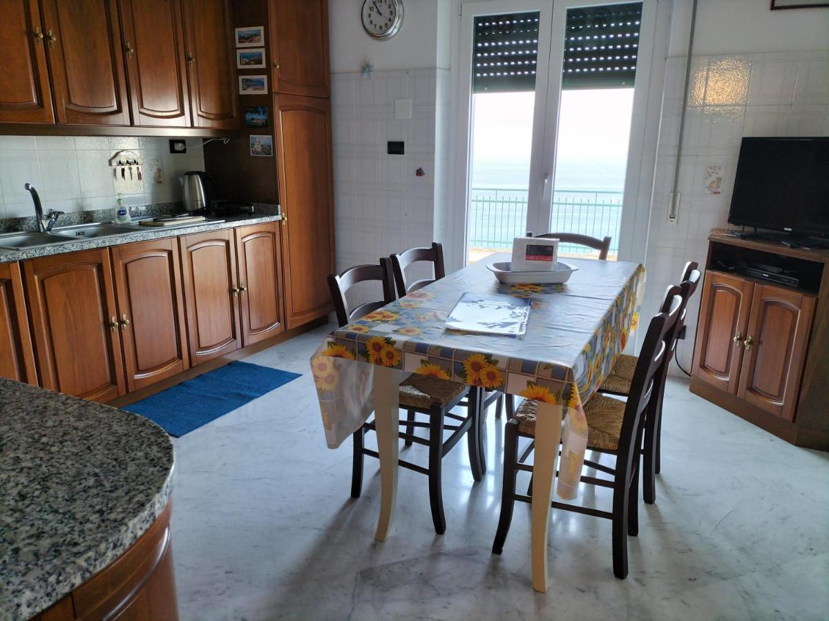 라바냐 Sarina House Ocean View 빌라 외부 사진